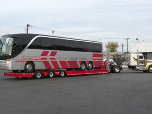 lowboy-bus1-640x480_c